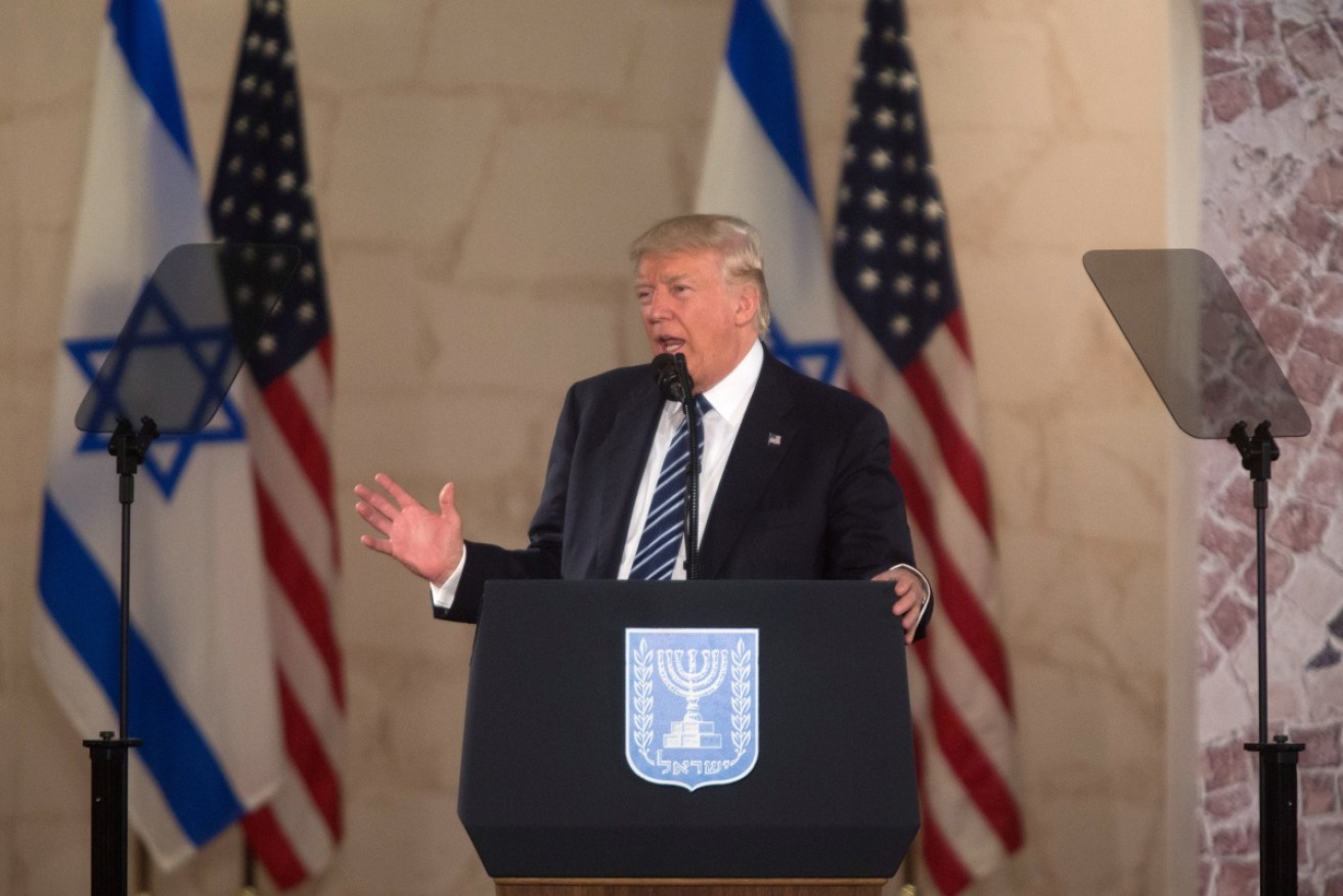 Donald Trump will announce a decision about moving the US embassy in Israel to Jerusalem in coming days.