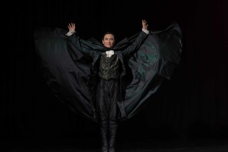 Mao&#8217;s Last Dancer Li Cunxin makes ballet return after 18 years