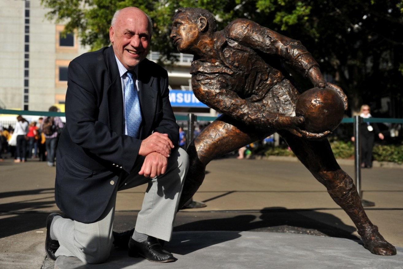Catchpole is immortalised with a statue outside Allianz Stadium.