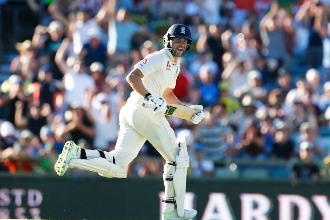 Dawid Malan adds another run to an innings that defied Australia's all-out pace attack.