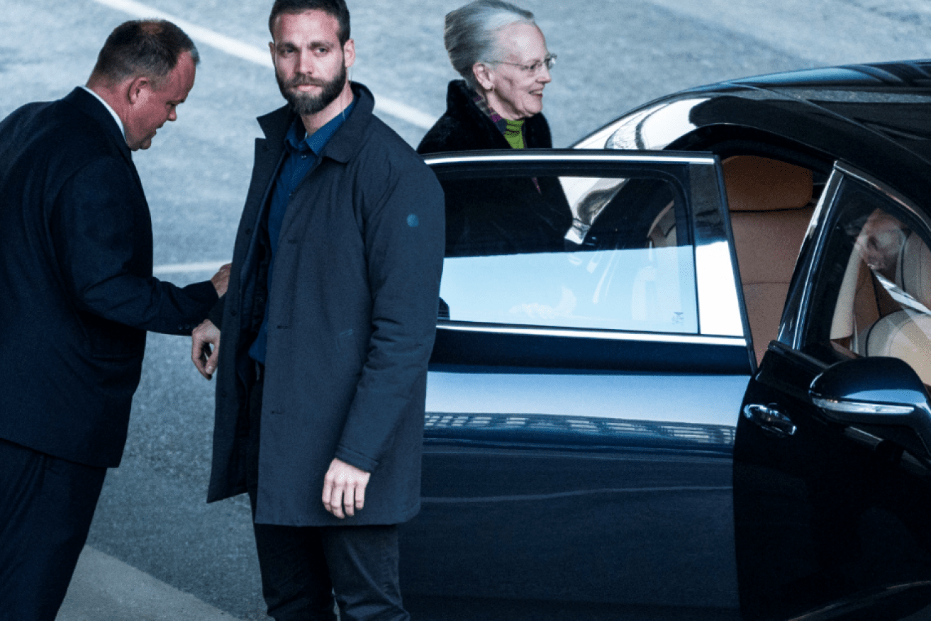 Queen Margrethe leaves hospital after visiting husband Prince Henrik, whose condition is said to have "seriously worsened".