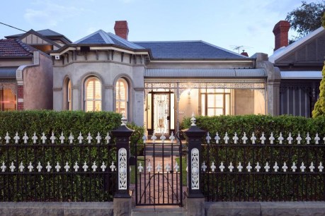 Red Symons&#8217; family home tipped to set price record