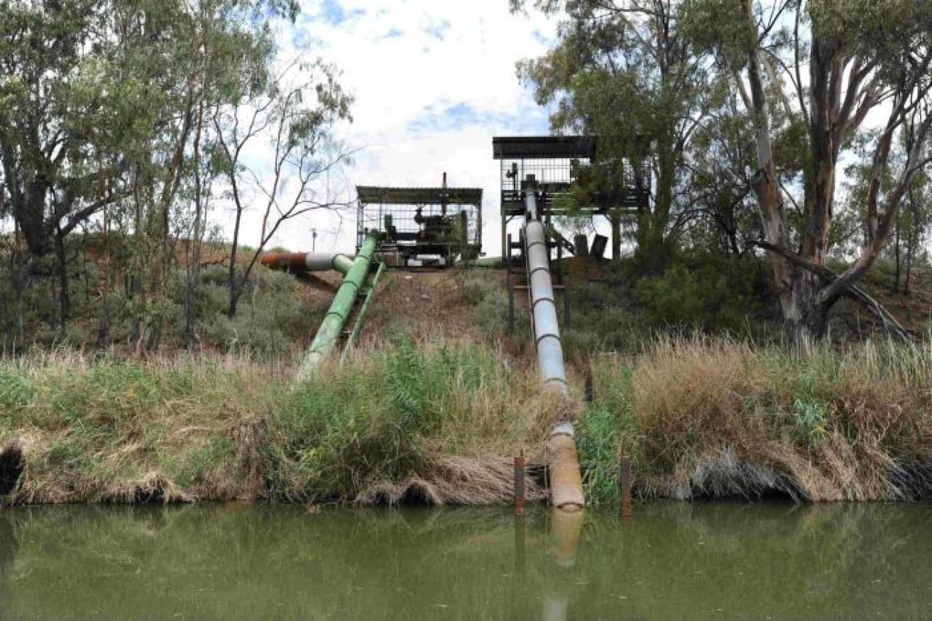 Irrigation pumps on the Barwon River near Brewarrina in 2008. 