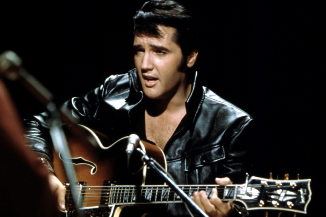 A new documentary about Elvis Presley gives a behind-the-scenes look at the king of rock'n'roll.