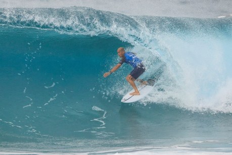 Kelly Slater issues WA shark warning as Margaret River Pro row deepens