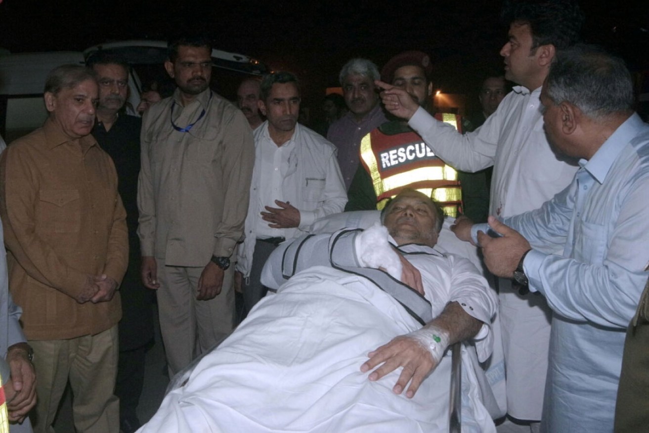 A gunman has opened fire on Pakistan's Interior Minister Ahsan Iqbal, wounding him in the arm.