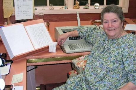Document suggests author Colleen McCullough wrote new will