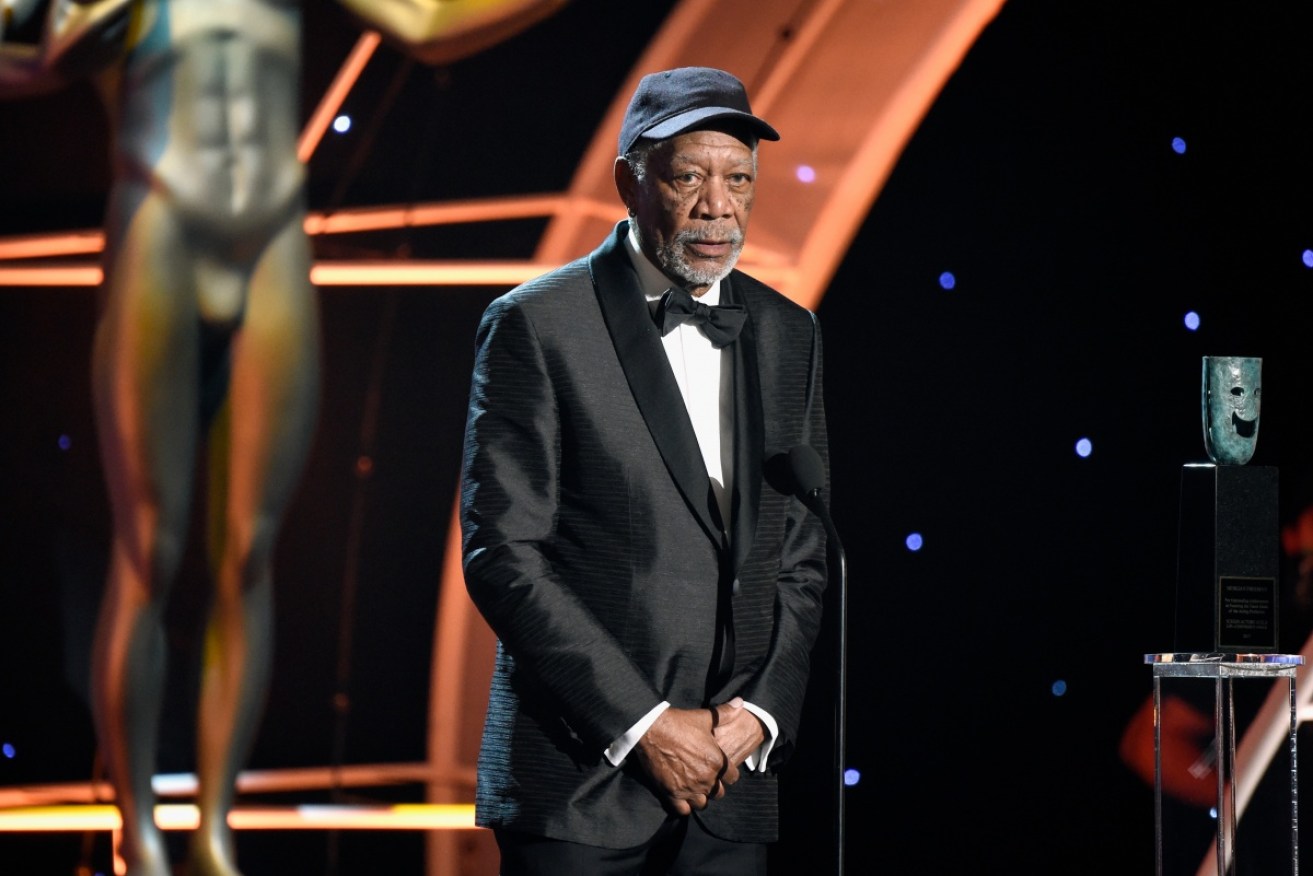 Morgan Freeman has apologised after multiple women accused the US actor of sexual harassment.