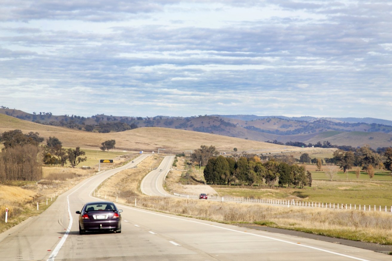 Whether you take the high road or the low road, the Sydney-Melbourne drive has its own appeal.