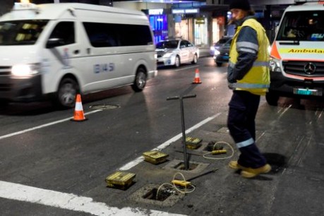 Major gas leak shuts Sydney CBD streets and train stations