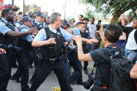 Chicago protests turn ugly after fatal police shooting