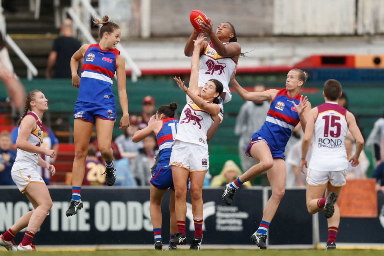 Two months before the season's start, the entire AFLW Bulldogs squad has been forced into isolation by a positive COVID test.