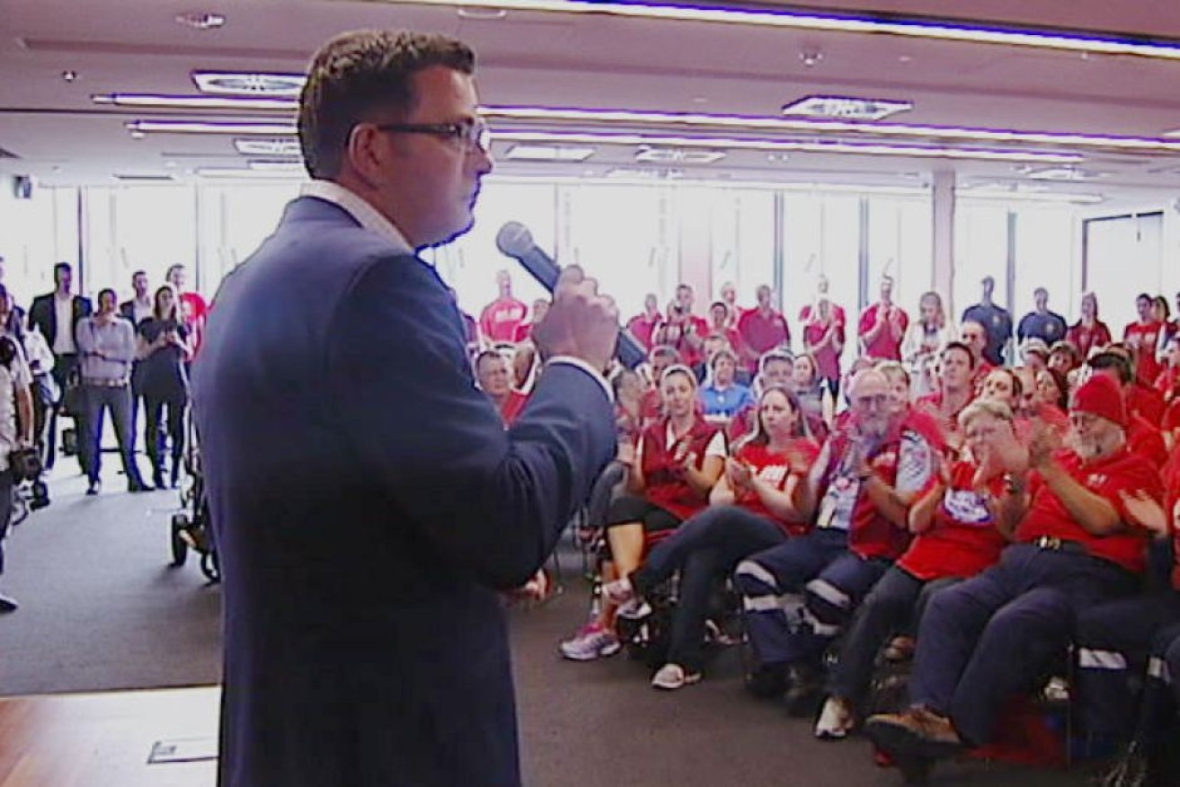 Daniel Andrews talks to "red shirts" volunteers during the 2014 state election campaign. 