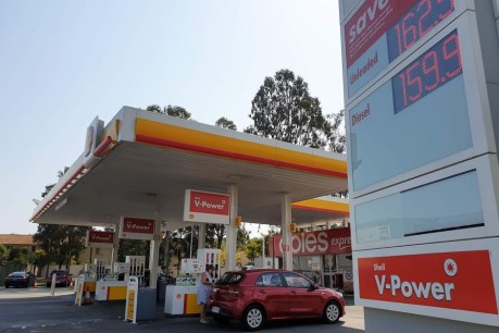 Petrol stations accused of gouging over &#8216;exorbitant&#8217; Queensland prices