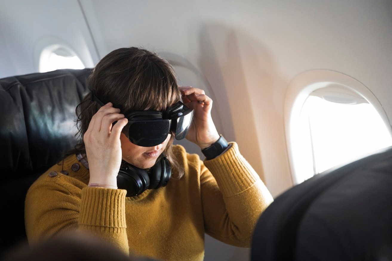 Alaska becomes the first airline in North America to trial virtual reality headsets as an inflight entertainment device.