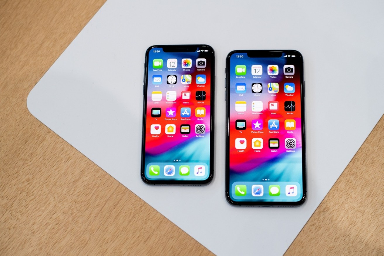 Several iPhone XS and iPhone XS Max users are experiencing issues with their devices.  