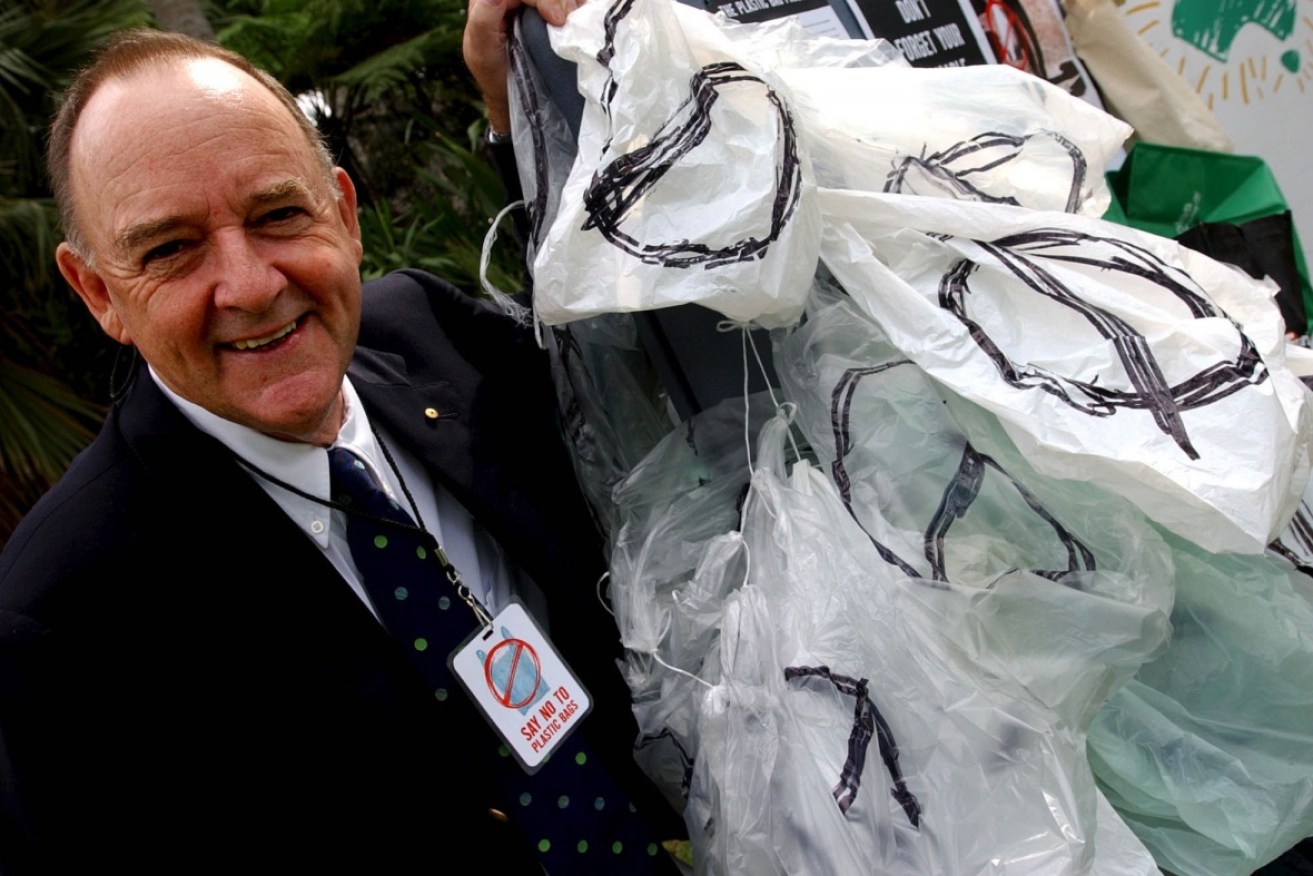 Ian Kiernan at the 2004 launch of his Say No to Plastic Bags campaign.