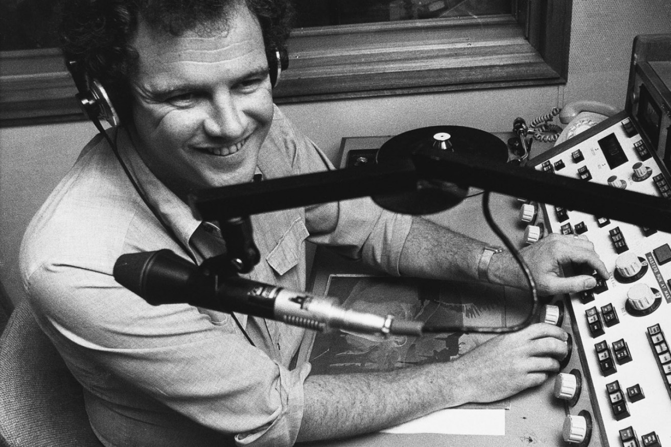 Journalist Mike Carlton's new book <i>On Air</i> details his 50-plus year career.
