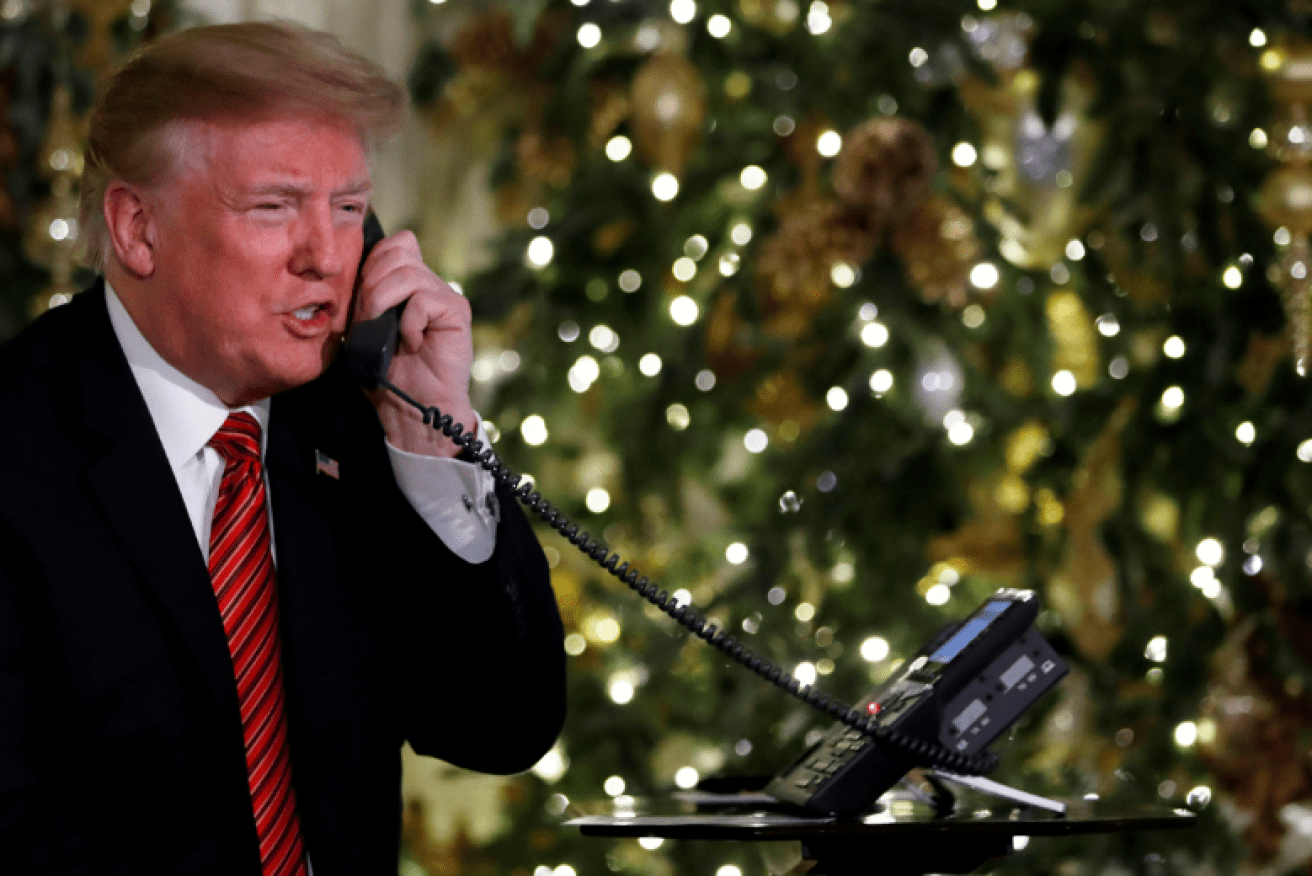The idea has always been for the president to take kiddies' calls and tell then Santa was on the way -- but Donald Trump had other ideas.