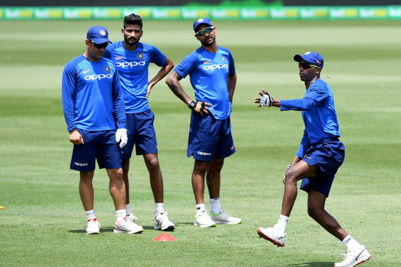 Hardik Panya (r) trains with the ODI squad, but there's a chance he won't be allowed to take the field when play begins.