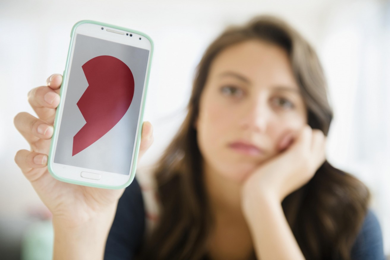 Online daters are being swindled out of hundreds of thousands of dollars. 