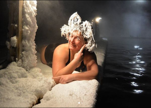 frozen-hair-lounge