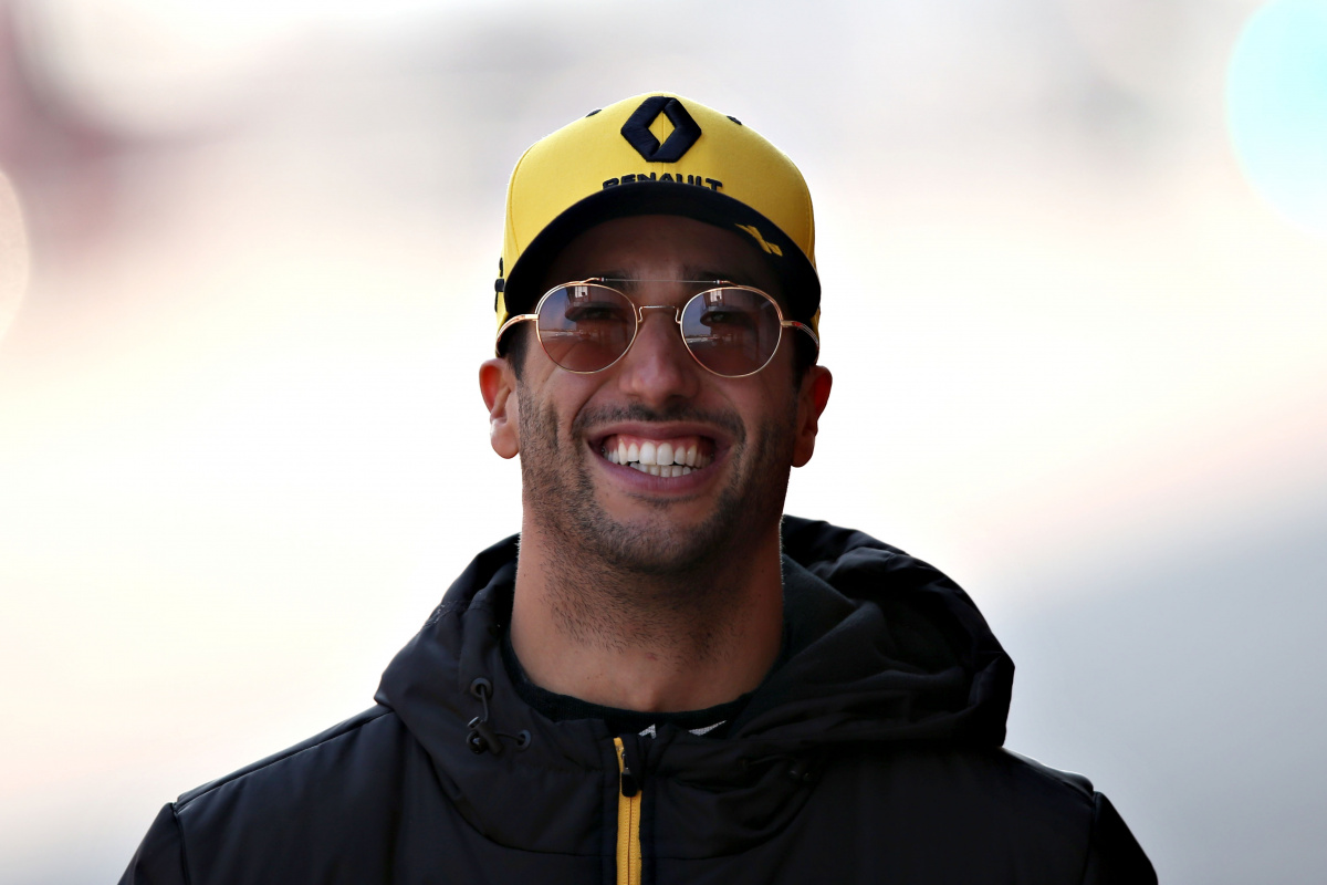 Daniel ricciardo sale sunglasses 2019