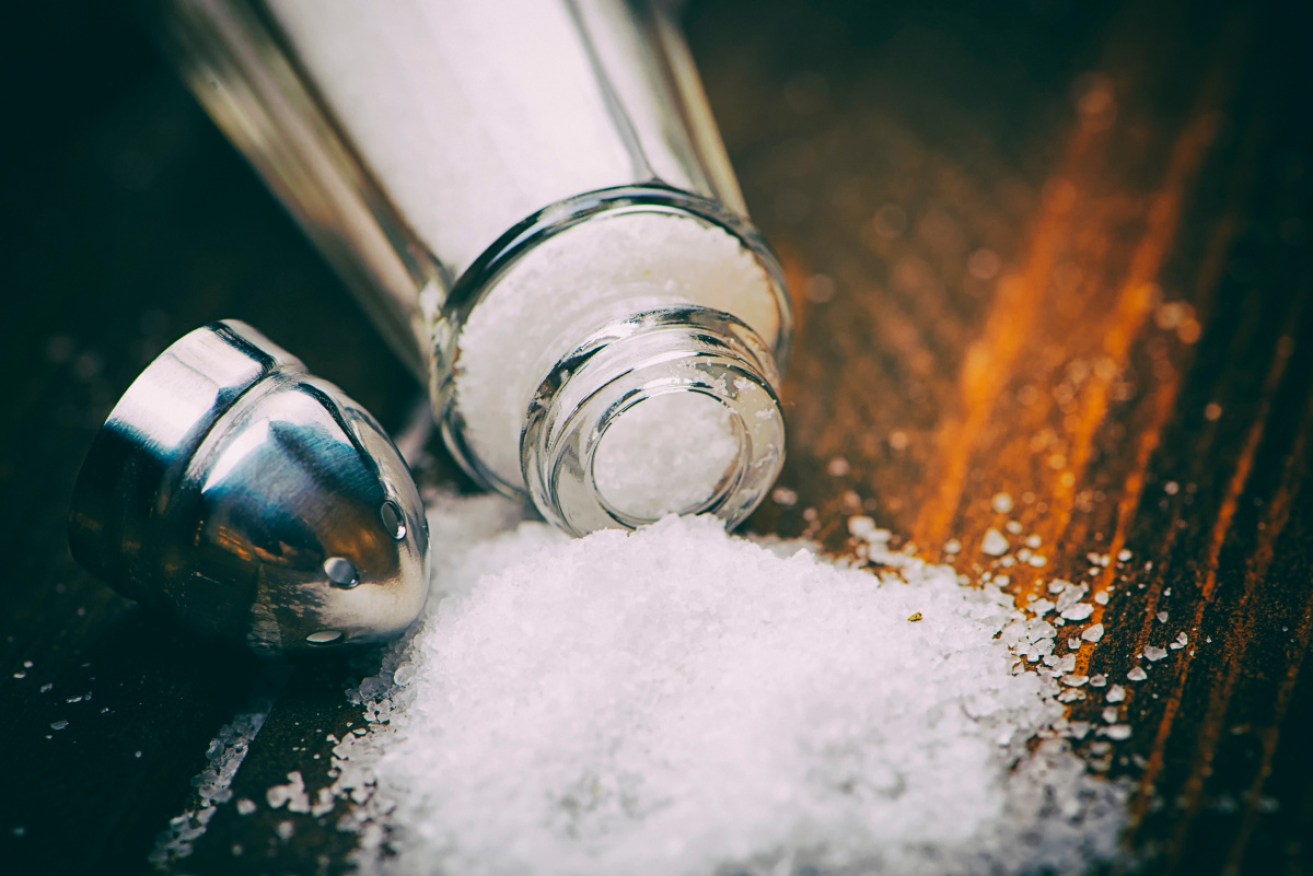 Diets high in salt are one of the main causes of diet-related death, a Lancet study shows.