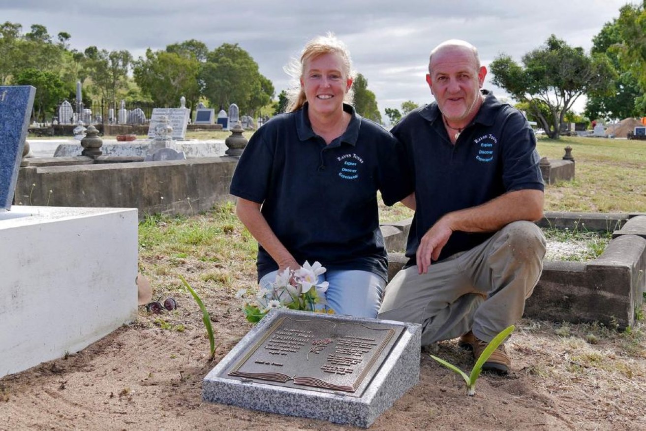 Rod Jones and Cheryl Toms with Annie Bags' headstone.