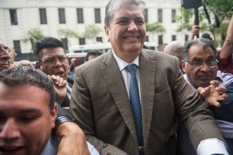 Peru&#8217;s former president Alan Garcia takes own life