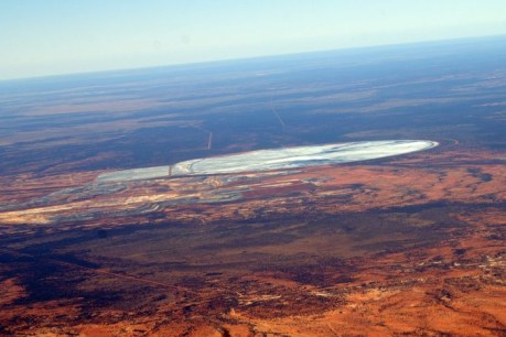 Government approved controversial uranium mine one day before calling the election