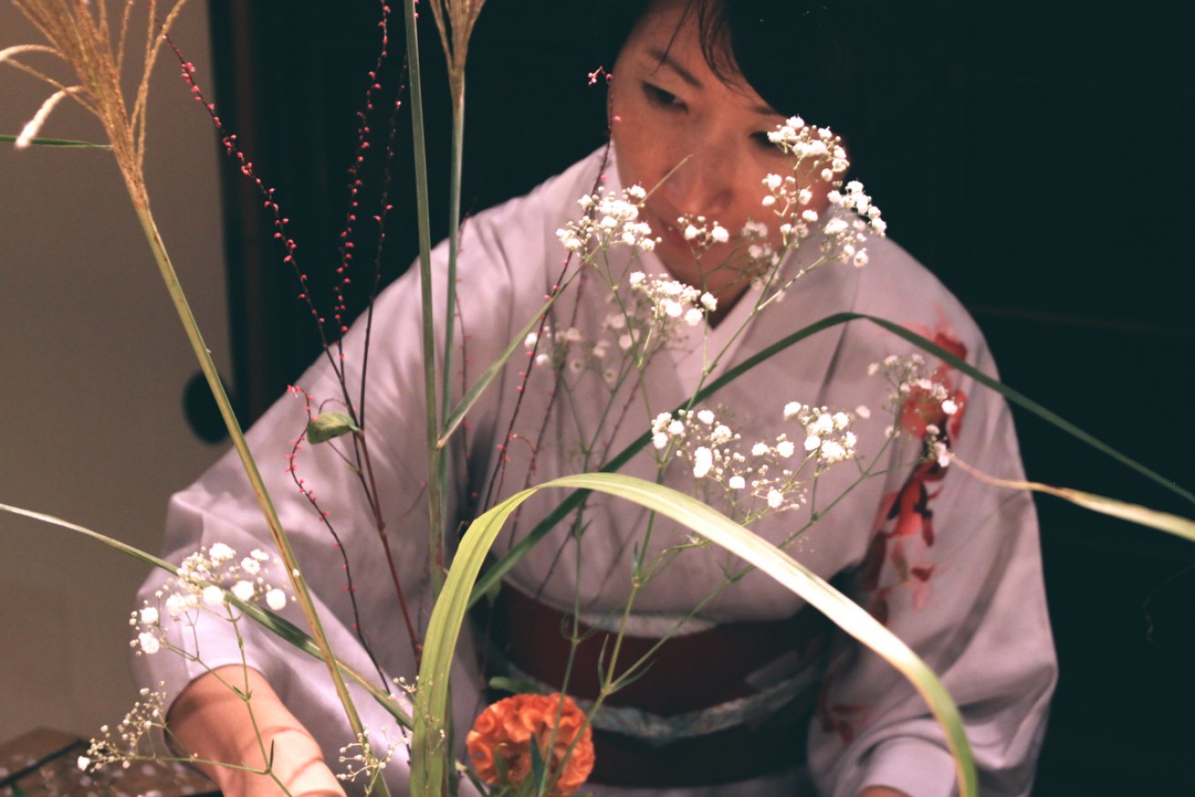 Learn ikebana with artist Kimiko Kyoto through Vacation with an Artist.