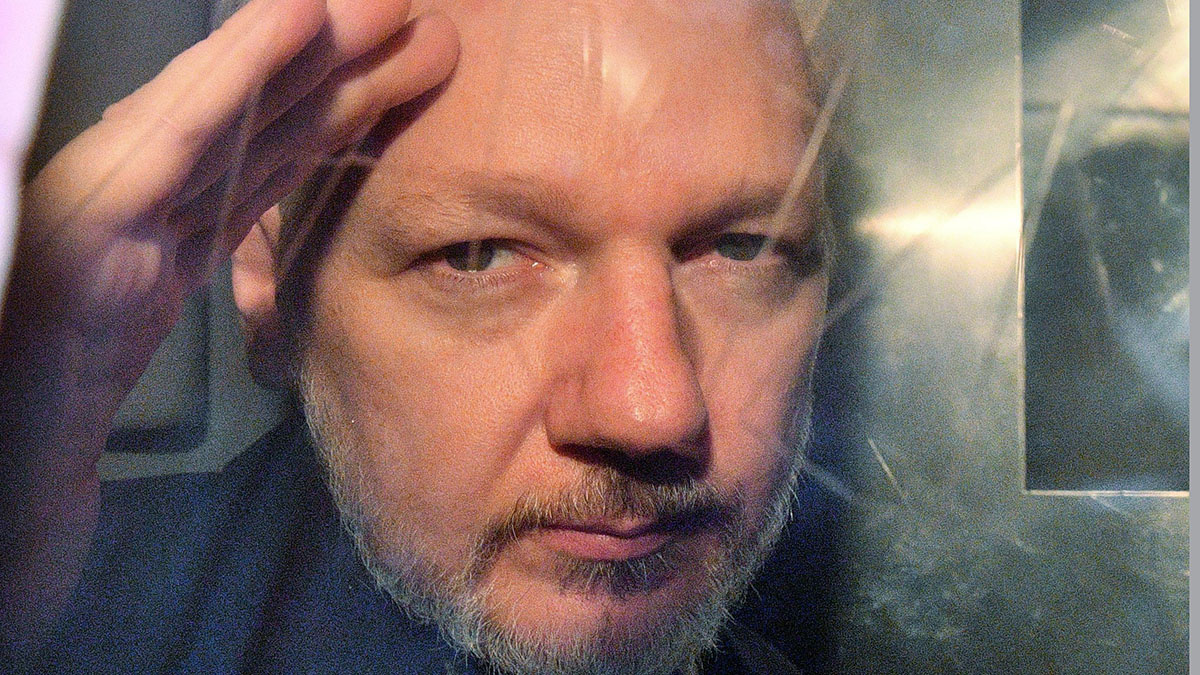 Assange‘s Partner Slams ‘grotesque’ Injustice Of Keeping Him Behind Bars