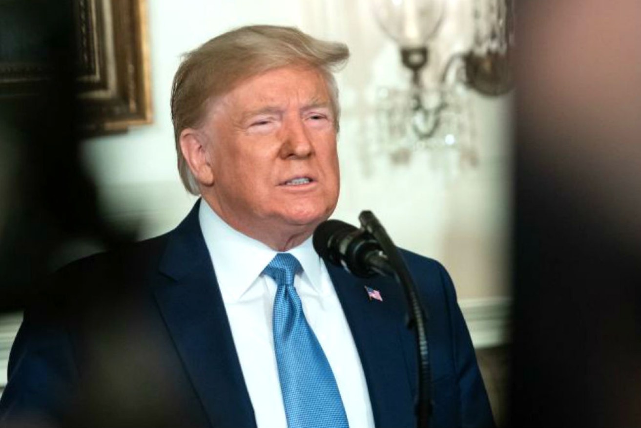 US President Donald Trump says a trade deal with China is close but did not give any solid detail about it in a speech to The Economic Club of New York.