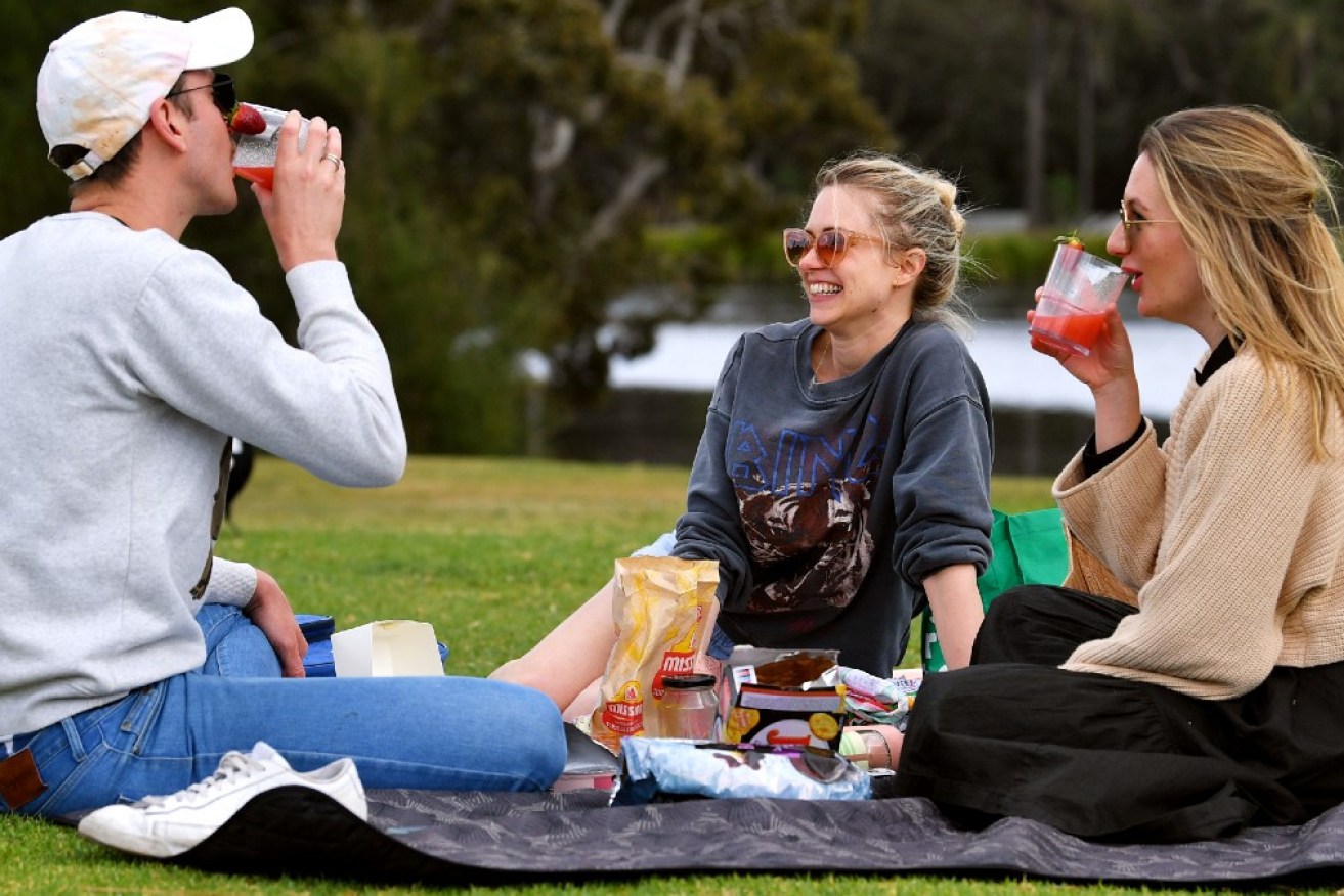 A new online application helps you work out where you can have a picnic without breaking COVID restrictions. 