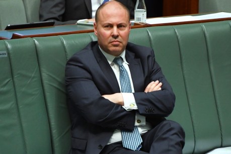 Kooyong poll points to loss for Frydenberg