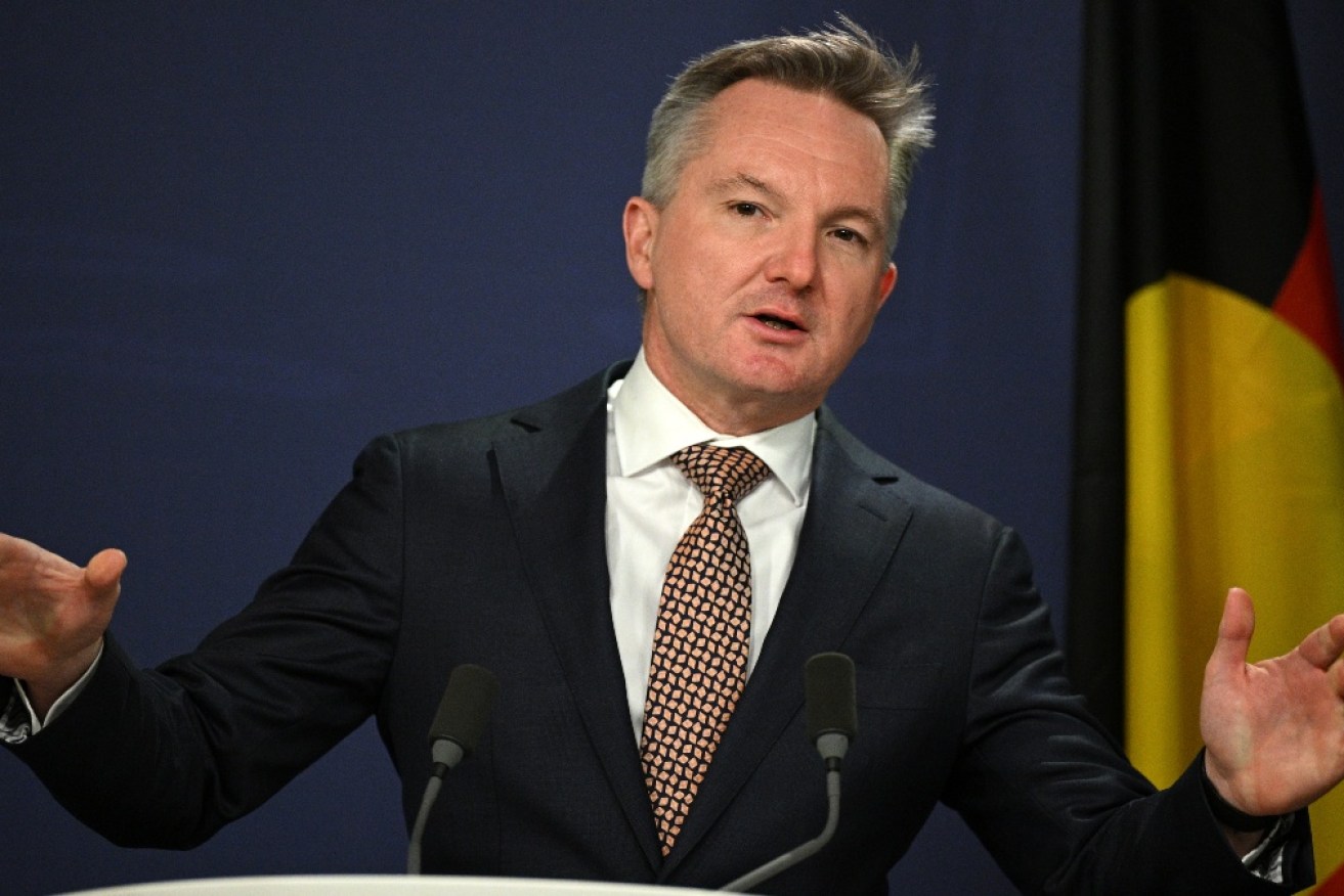 Energy Minister Chris Bowen has confirmed Australia will bid to host a United Nations climate change conference in 2026.