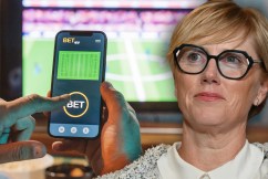Teal MP challenges major parties on gambling