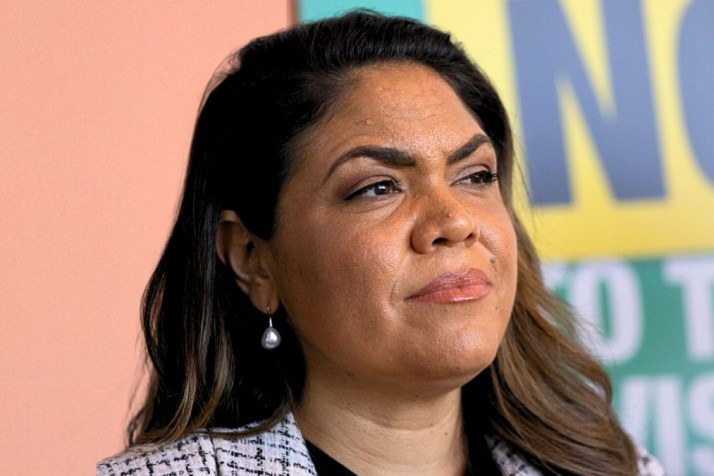Senator defends travel claim for defamation case