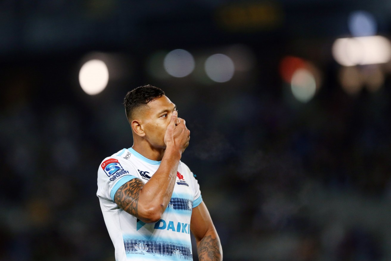 Israel Folau has announced he plans to play rugby league for Tonga after his sacking from union.