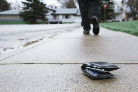 Would you return a lost wallet? New study&#8217;s surprising findings