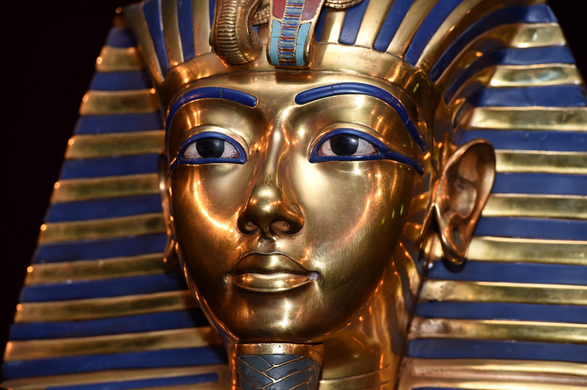 Egypt Begins The Restoration Of Tutankhamun Coffin