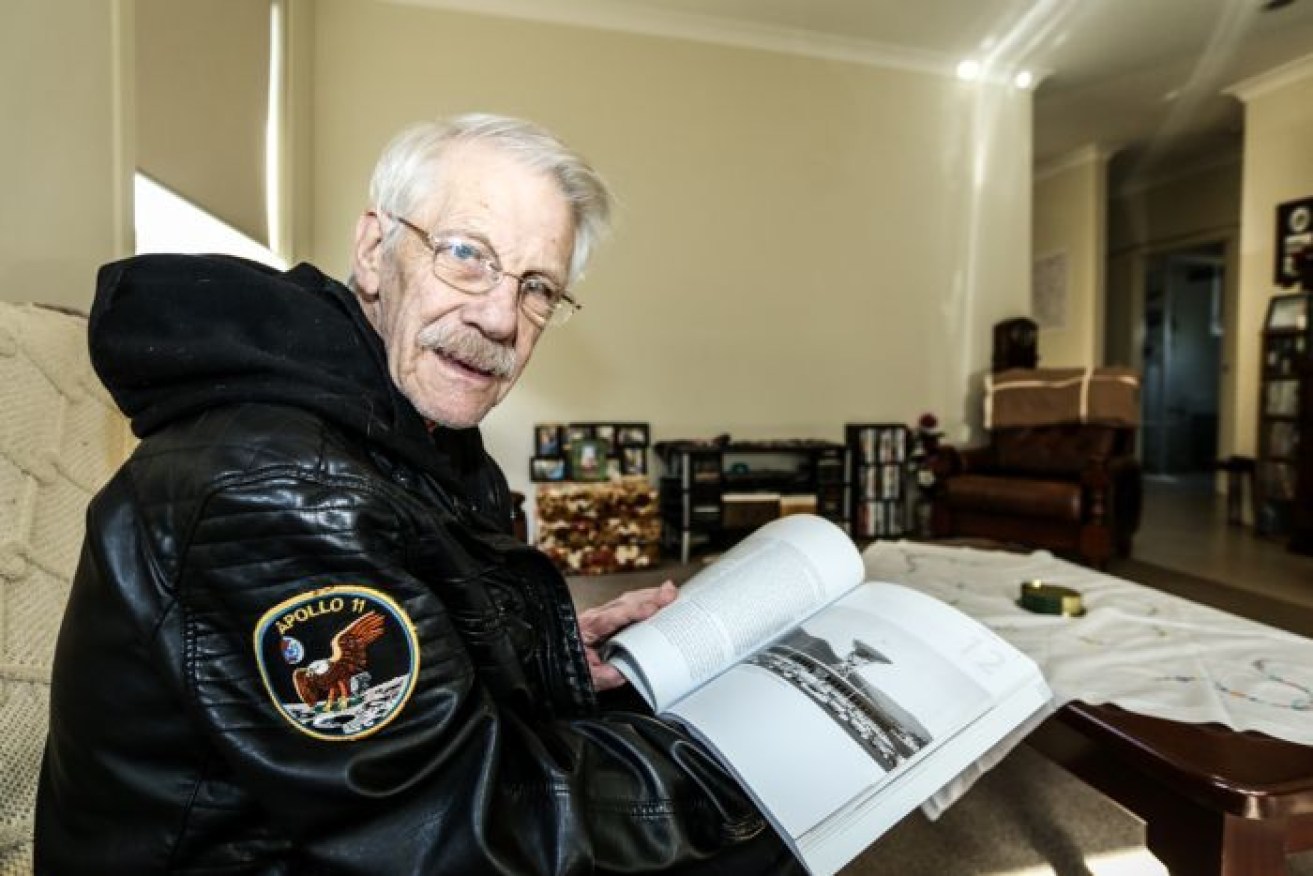 Mike Tobin has a lifelong love of electronics and is a volunteer at the Bendigo Amateur Radio and Electronics Club.