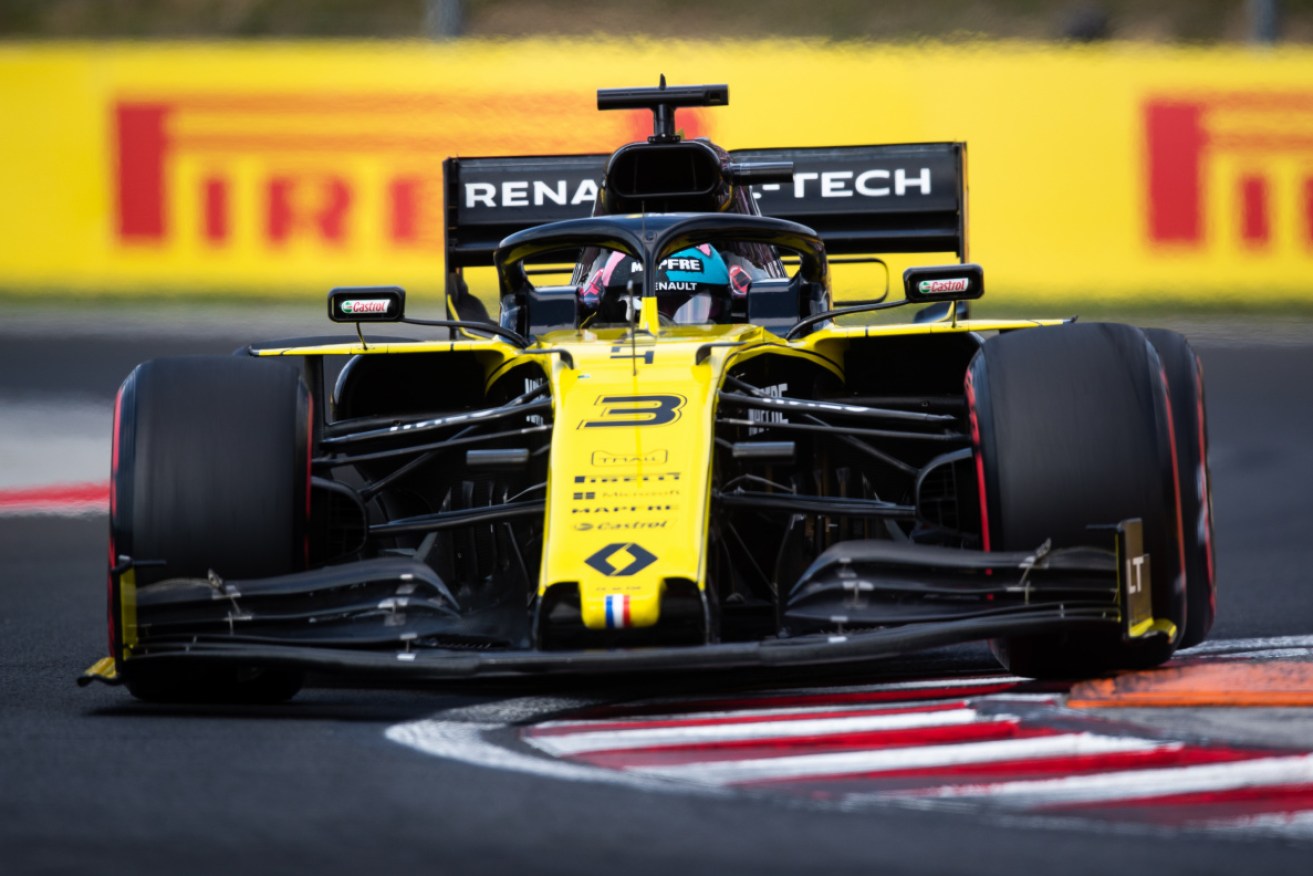 Daniel Ricciardo and his Renault struggled to find gaps in the field at qualifying in Hungary. 