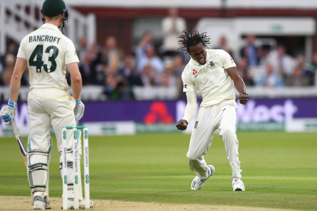 England's Jofra Archer celebrates dismissing Cameron Bancroft on day three of the 2nd Ashes Test.
