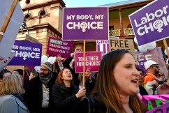 PM faces push to extend hospitals' abortion access