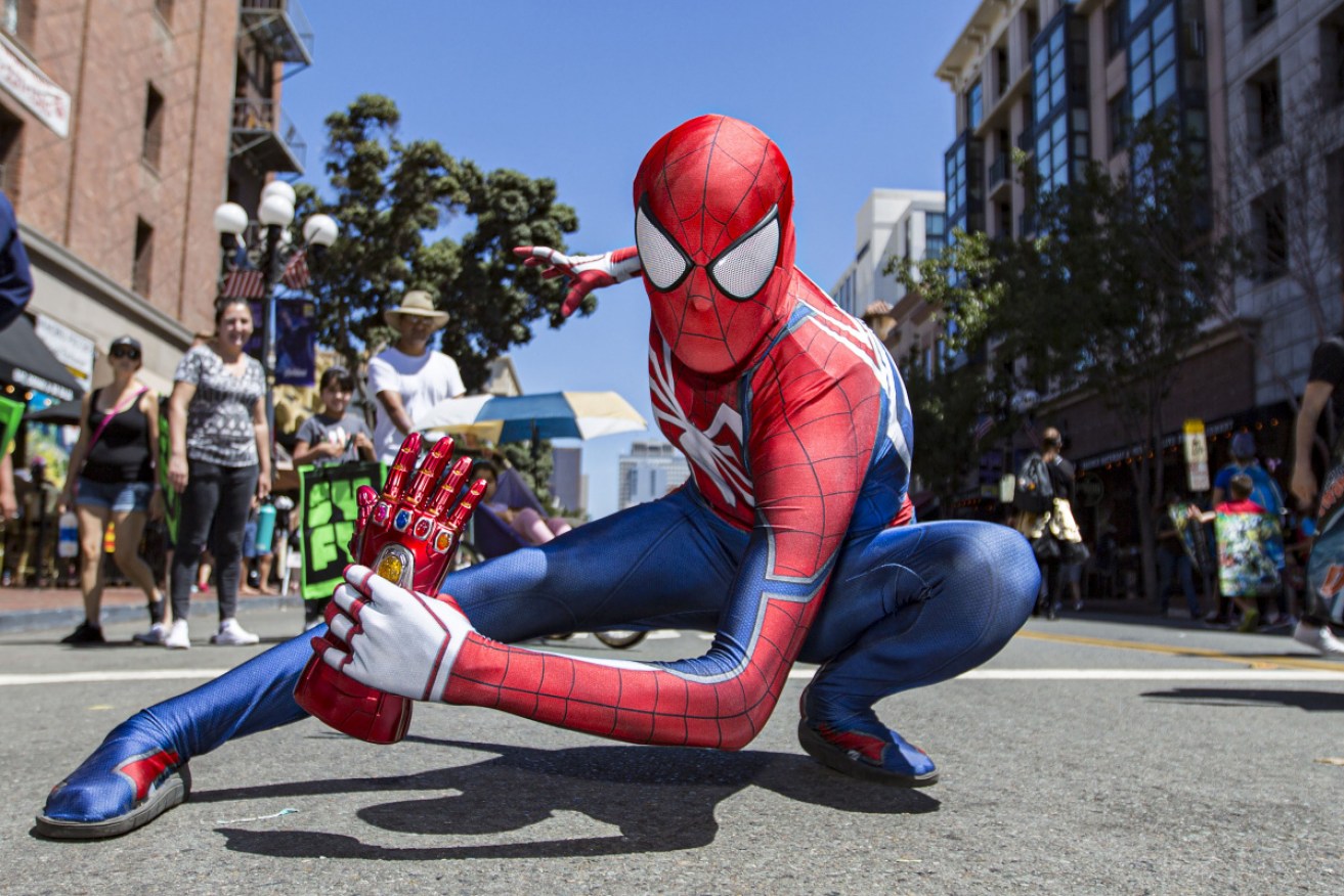 A "Spider-Man"-like device that fires a tether that entangles and restrains suspects is being tried out by police forces in the US.