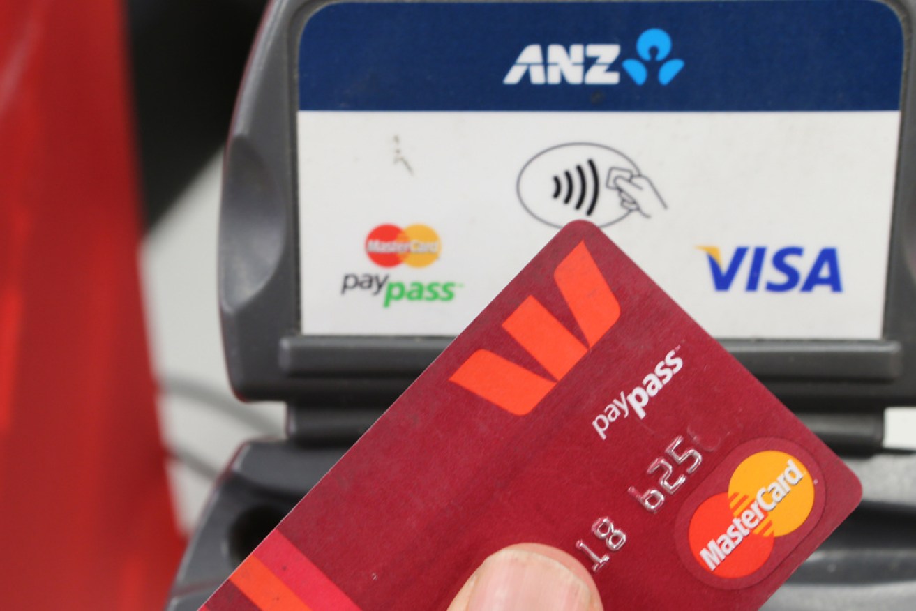 A new survey has shown Australians are still in love with their credit cards.