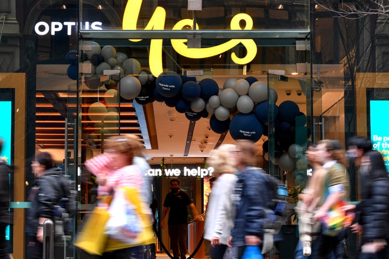 Optus faces $100m fine for dodgy sales tactics