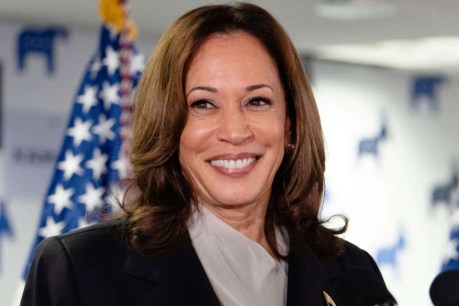 Kamala Harris raises $476 million in a month, far more than Trump